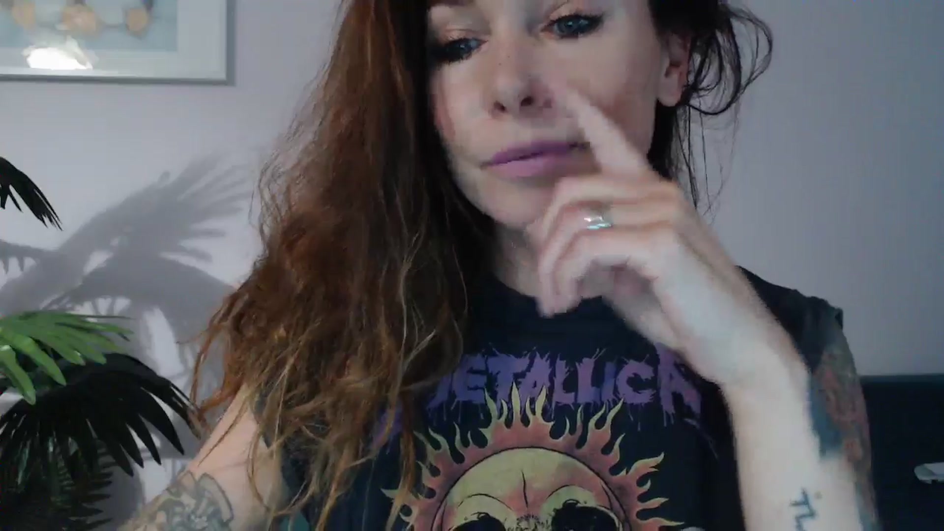Gallery image thumbnail from Delilah_sweet's myfreecams stream on, 08/06/2024, 18:25 image 3 of 20