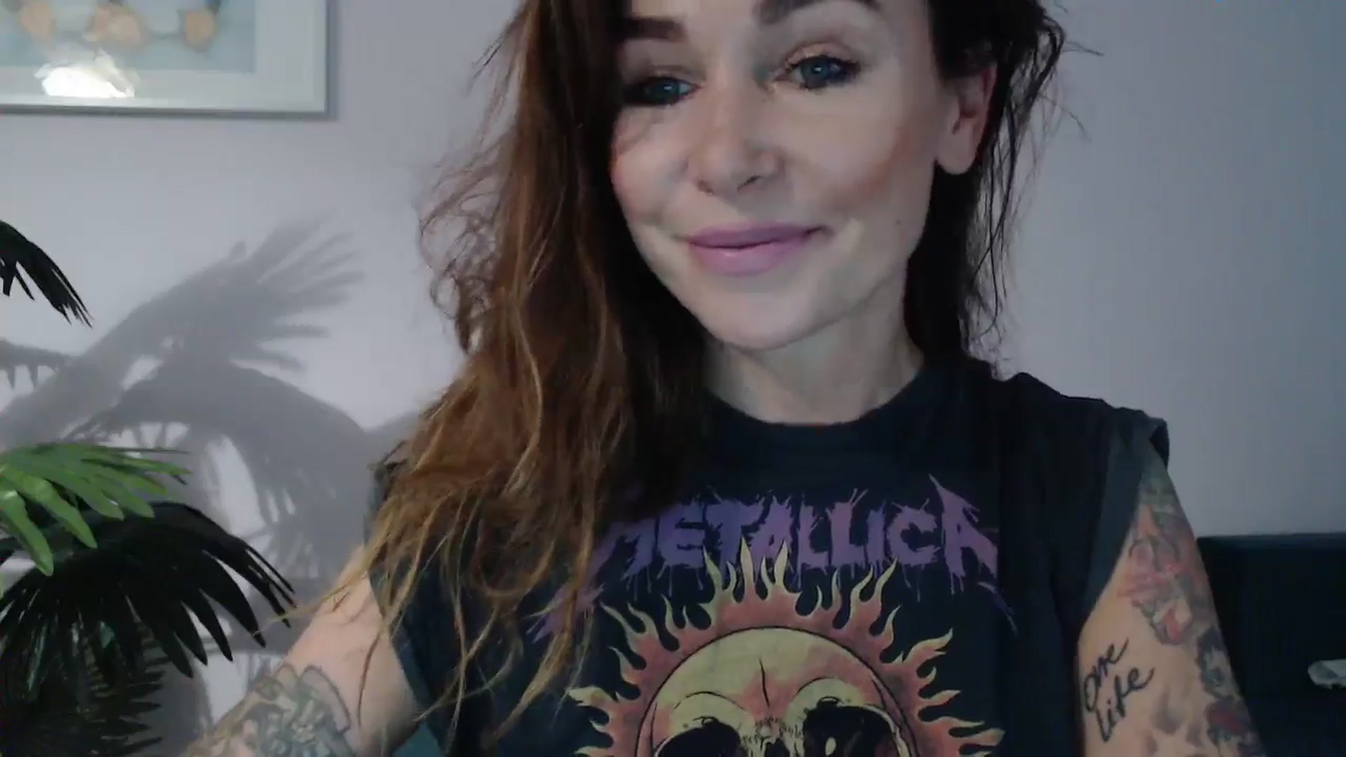 Gallery image thumbnail from Delilah_sweet's myfreecams stream on, 08/06/2024, 18:25 image 2 of 20