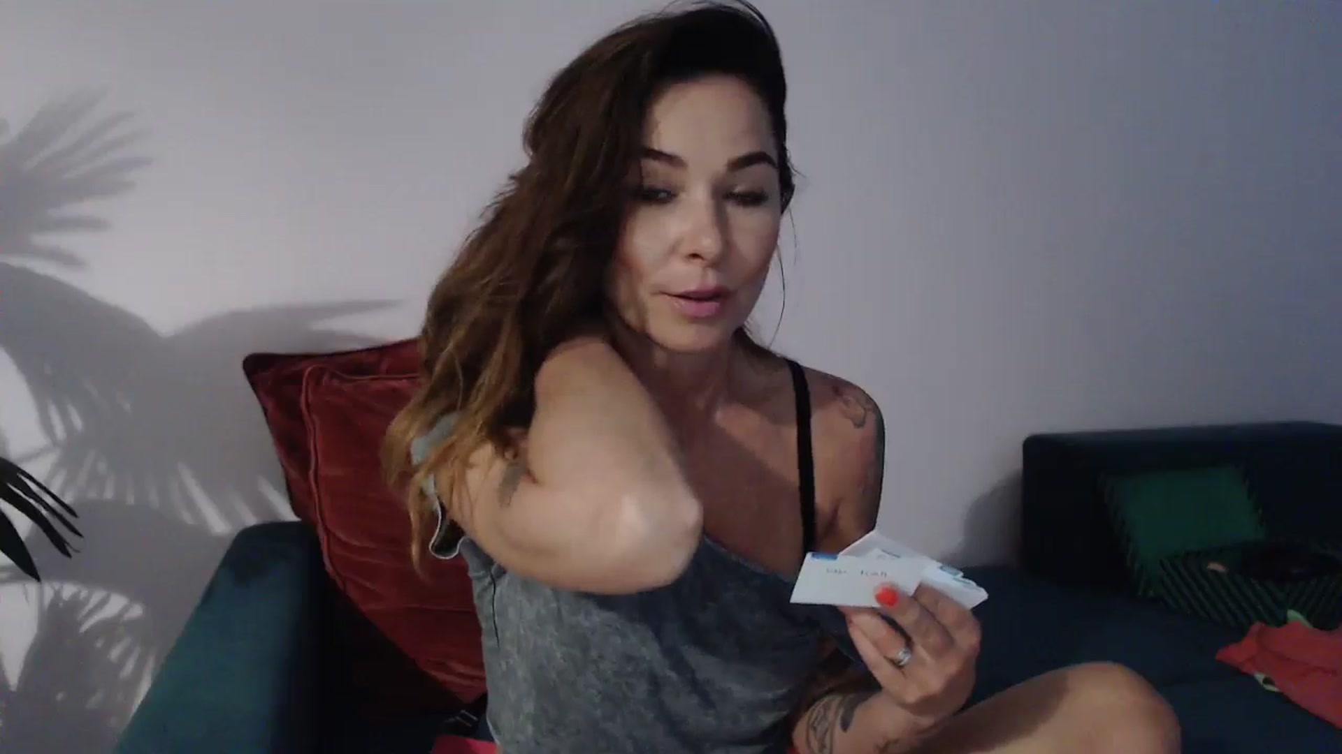 Gallery image thumbnail from Delilah_sweet's myfreecams stream on, 08/14/2024, 17:45 image 9 of 20