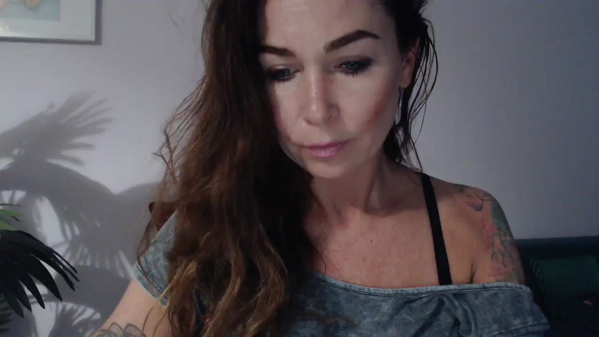Gallery image thumbnail from Delilah_sweet's myfreecams stream on, 08/14/2024, 18:10 image 1 of 20