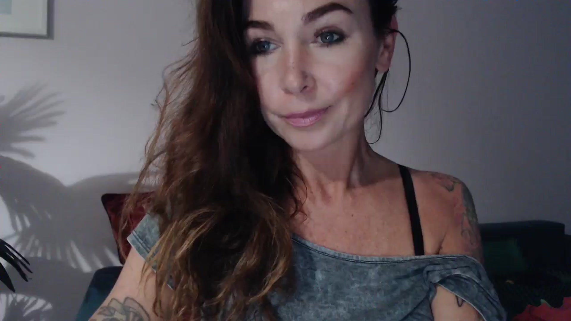 Gallery image thumbnail from Delilah_sweet's myfreecams stream on, 08/14/2024, 18:10 image 19 of 20