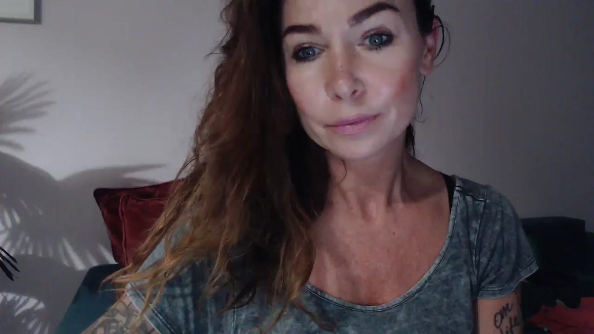 Gallery image thumbnail from Delilah_sweet's myfreecams stream on, 08/14/2024, 18:46 image 9 of 20