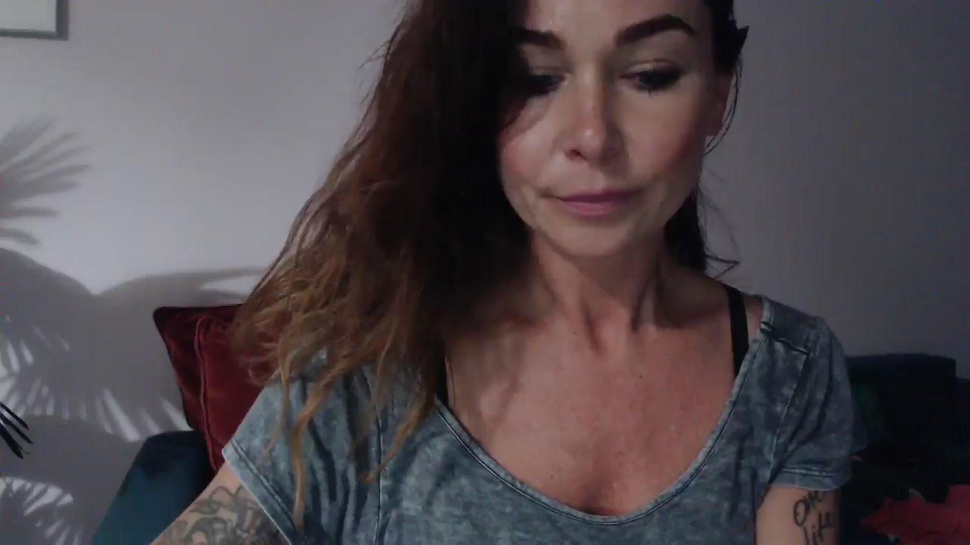 Gallery image thumbnail from Delilah_sweet's myfreecams stream on, 08/14/2024, 18:46 image 5 of 20