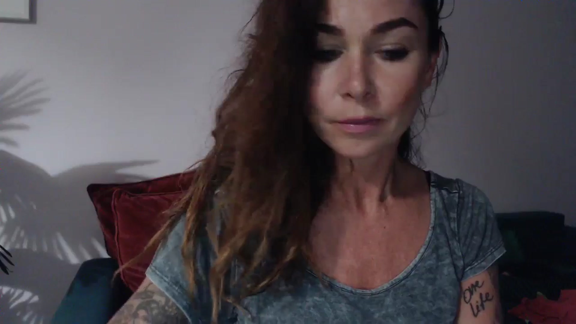 Gallery image thumbnail from Delilah_sweet's myfreecams stream on, 08/14/2024, 18:46 image 15 of 20