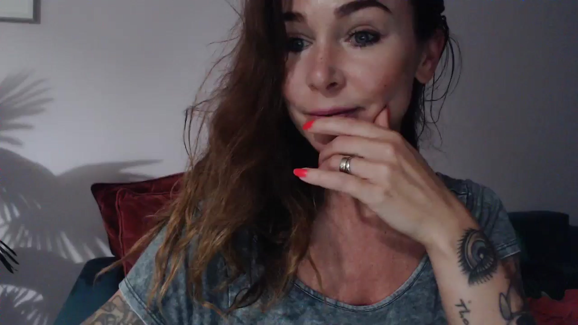 Gallery image thumbnail from Delilah_sweet's myfreecams stream on, 08/14/2024, 18:46 image 13 of 20
