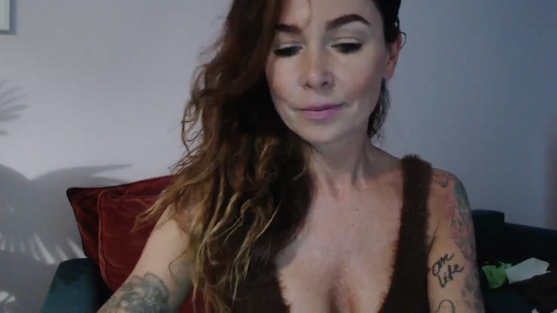 Gallery image thumbnail from Delilah_sweet's myfreecams stream on, 08/27/2024, 16:53 image 8 of 20