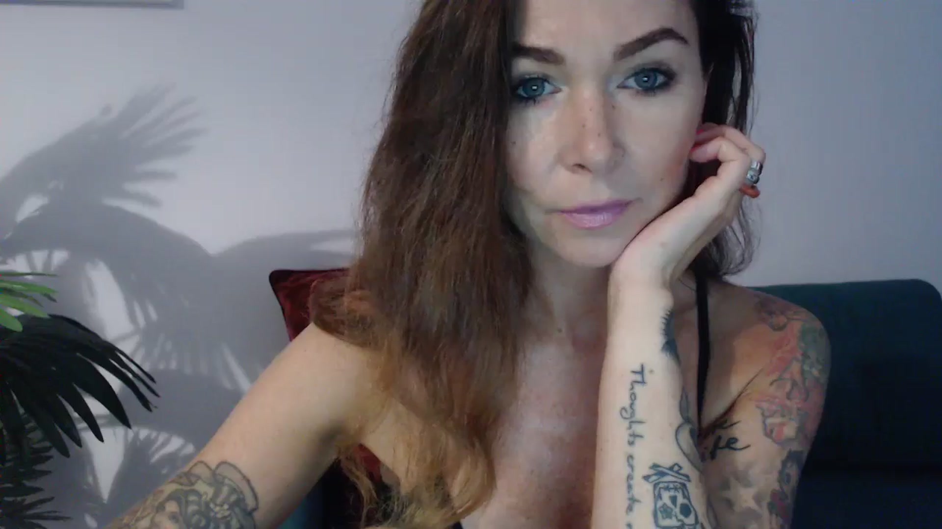 Gallery image thumbnail from Delilah_sweet's myfreecams stream on, 08/29/2024, 14:05 image 19 of 20