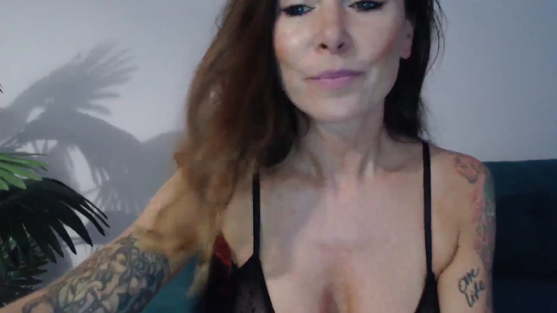 Gallery image thumbnail from Delilah_sweet's myfreecams stream on, 08/29/2024, 14:05 image 10 of 20