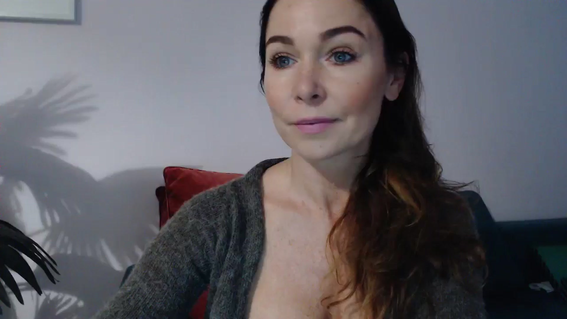 Gallery image thumbnail from Delilah_sweet's myfreecams stream on, 09/16/2024, 16:07 image 1 of 20