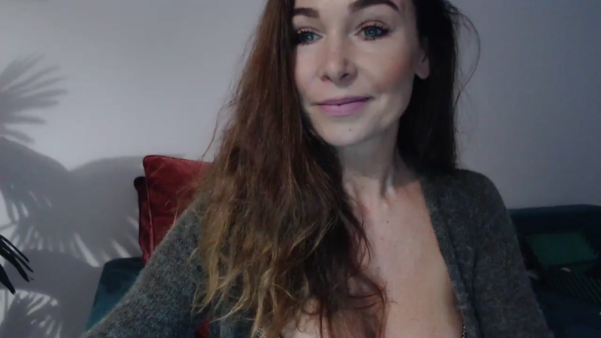 Gallery image thumbnail from Delilah_sweet's myfreecams stream on, 09/16/2024, 16:07 image 17 of 20