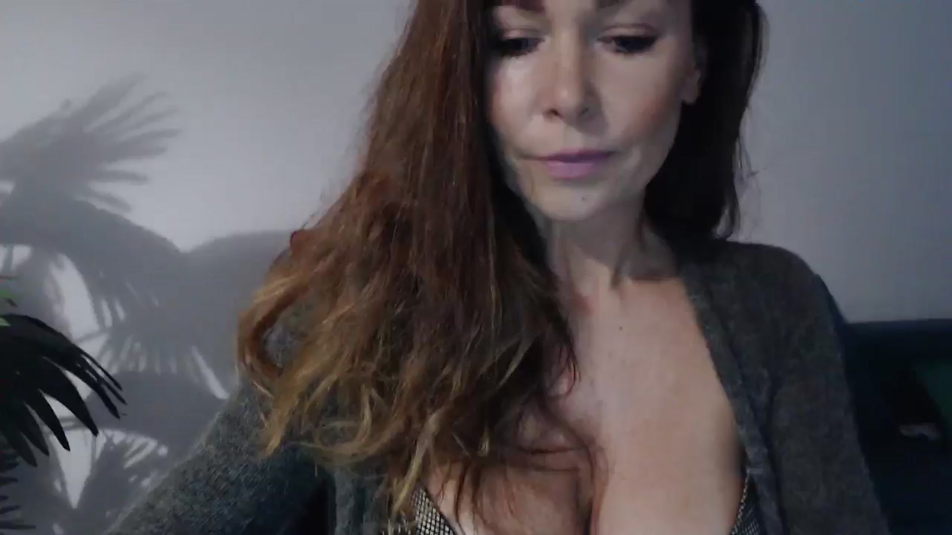Gallery image thumbnail from Delilah_sweet's myfreecams stream on, 09/16/2024, 16:07 image 14 of 20