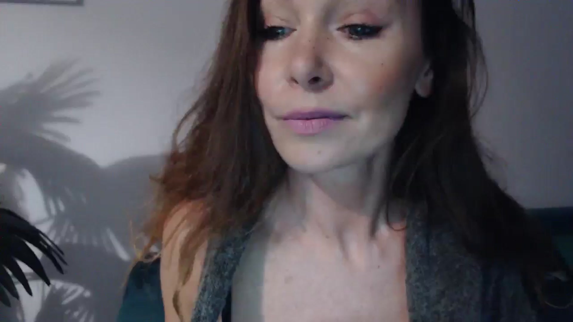 Gallery image thumbnail from Delilah_sweet's myfreecams stream on, 09/16/2024, 16:48 image 15 of 20