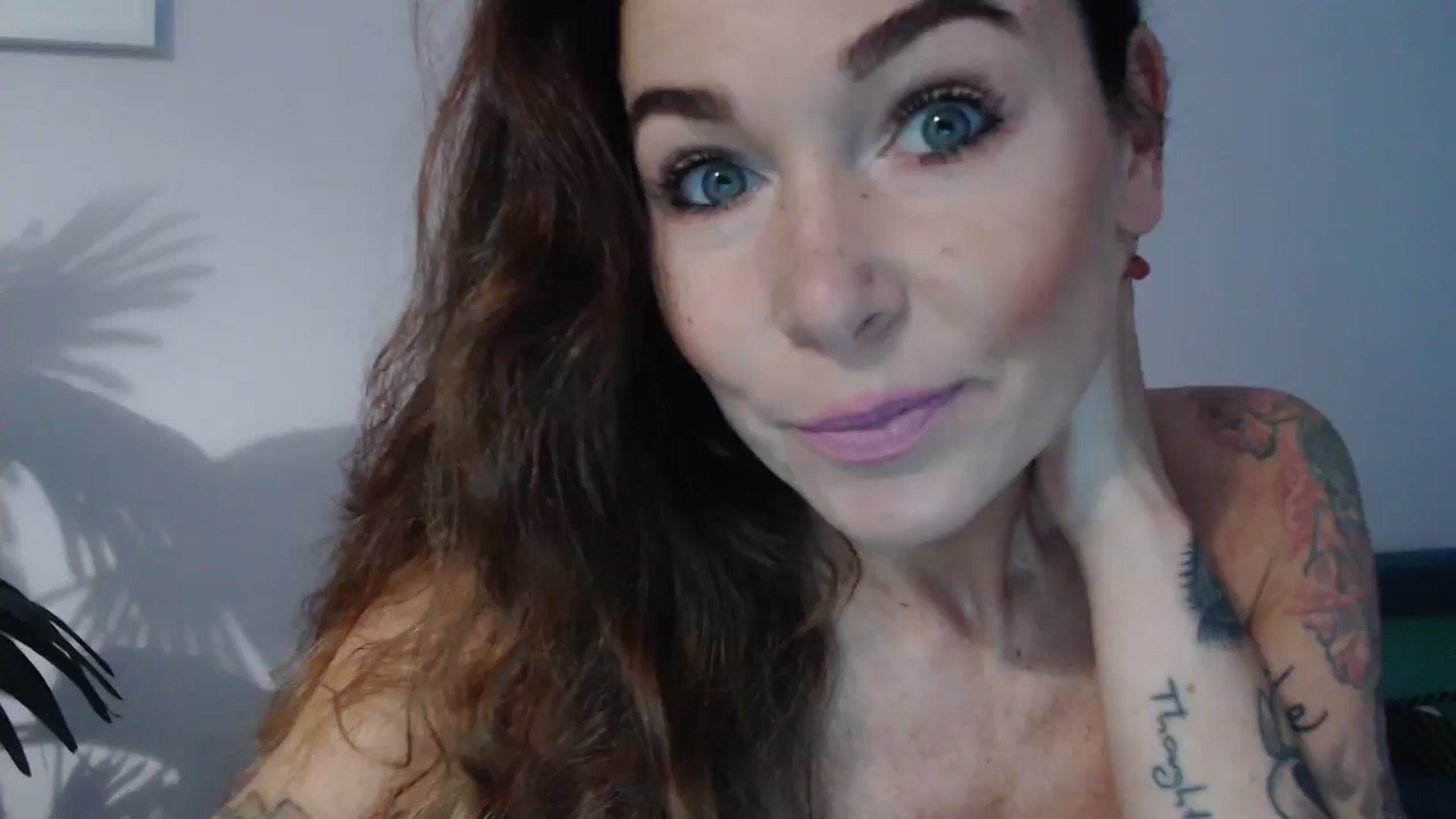 Gallery image thumbnail from Delilah_sweet's myfreecams stream on, 09/19/2024, 13:38 image 1 of 20