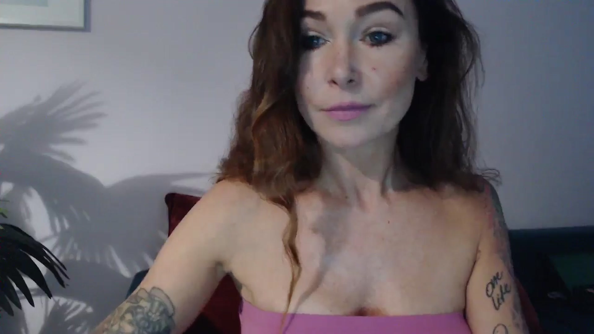 Gallery image thumbnail from Delilah_sweet's myfreecams stream on, 09/23/2024, 16:00 image 20 of 20