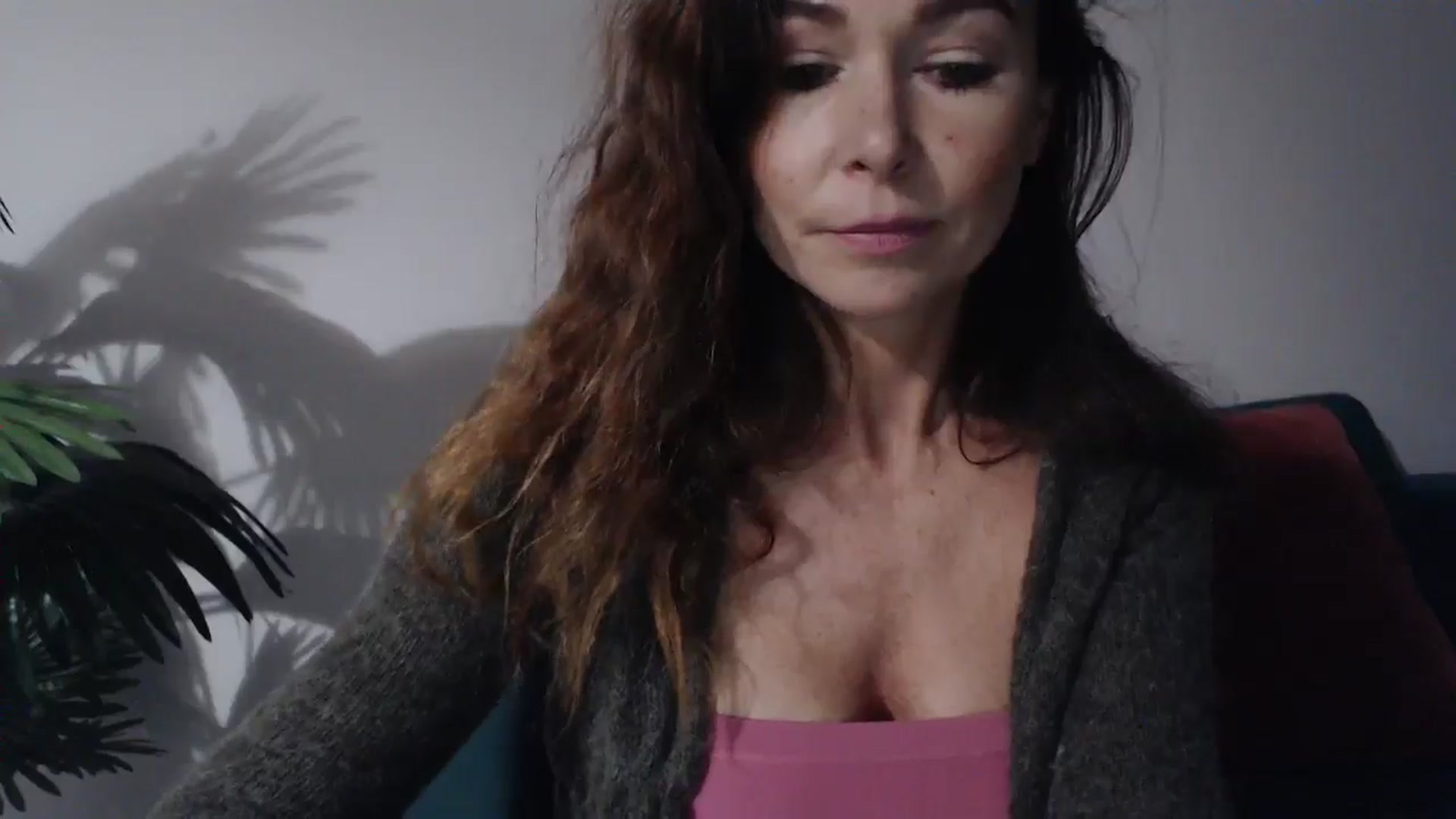 Gallery image thumbnail from Delilah_sweet's myfreecams stream on, 09/23/2024, 17:33 image 6 of 20