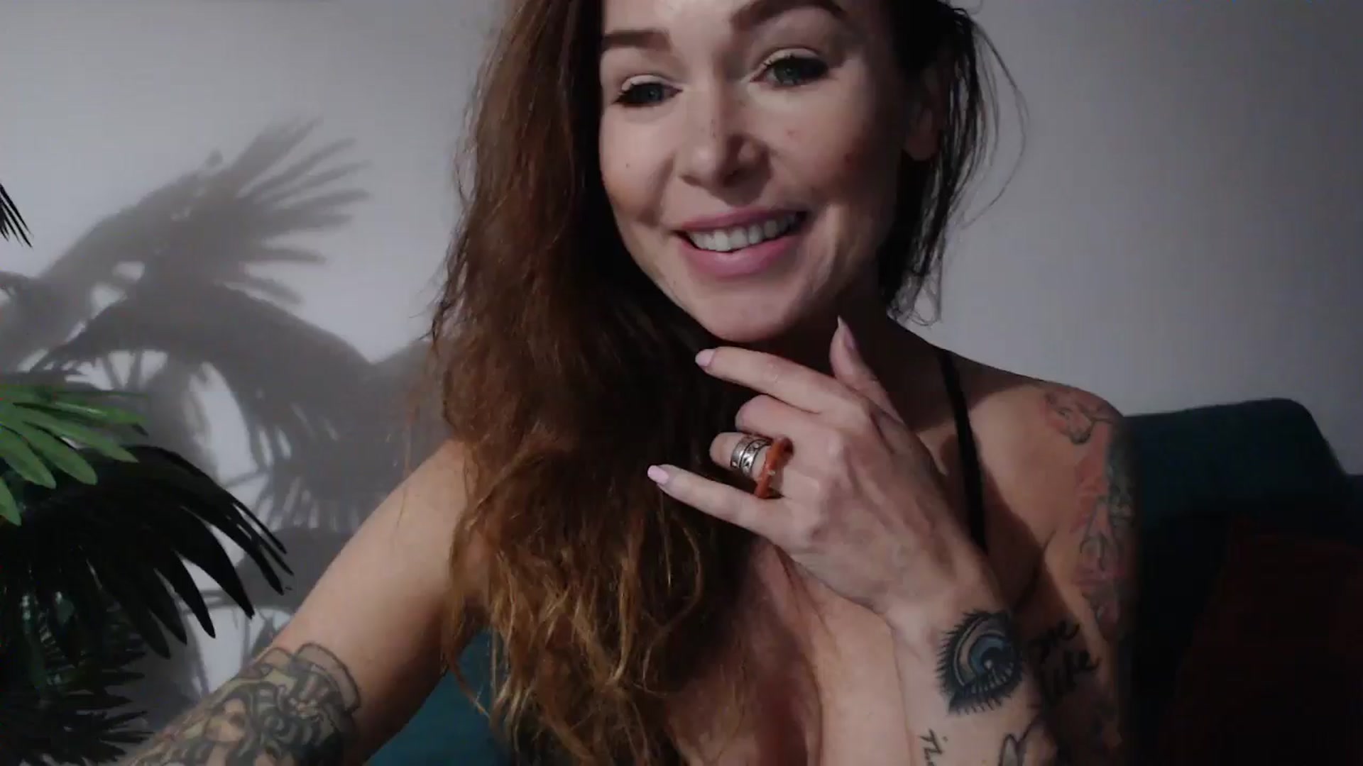 Gallery image thumbnail from Delilah_sweet's myfreecams stream on, 09/25/2024, 17:42 image 17 of 20