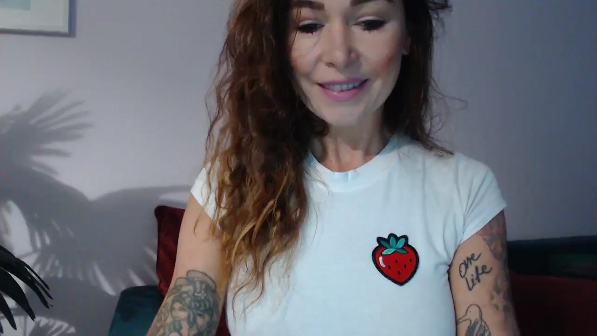 Gallery image thumbnail from Delilah_sweet's myfreecams stream on, 09/30/2024, 15:56 image 18 of 20
