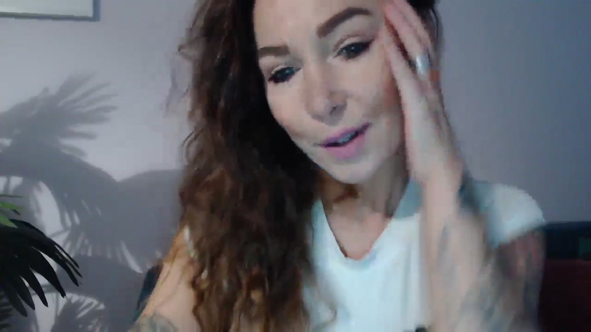 Gallery image thumbnail from Delilah_sweet's myfreecams stream on, 09/30/2024, 15:56 image 5 of 20