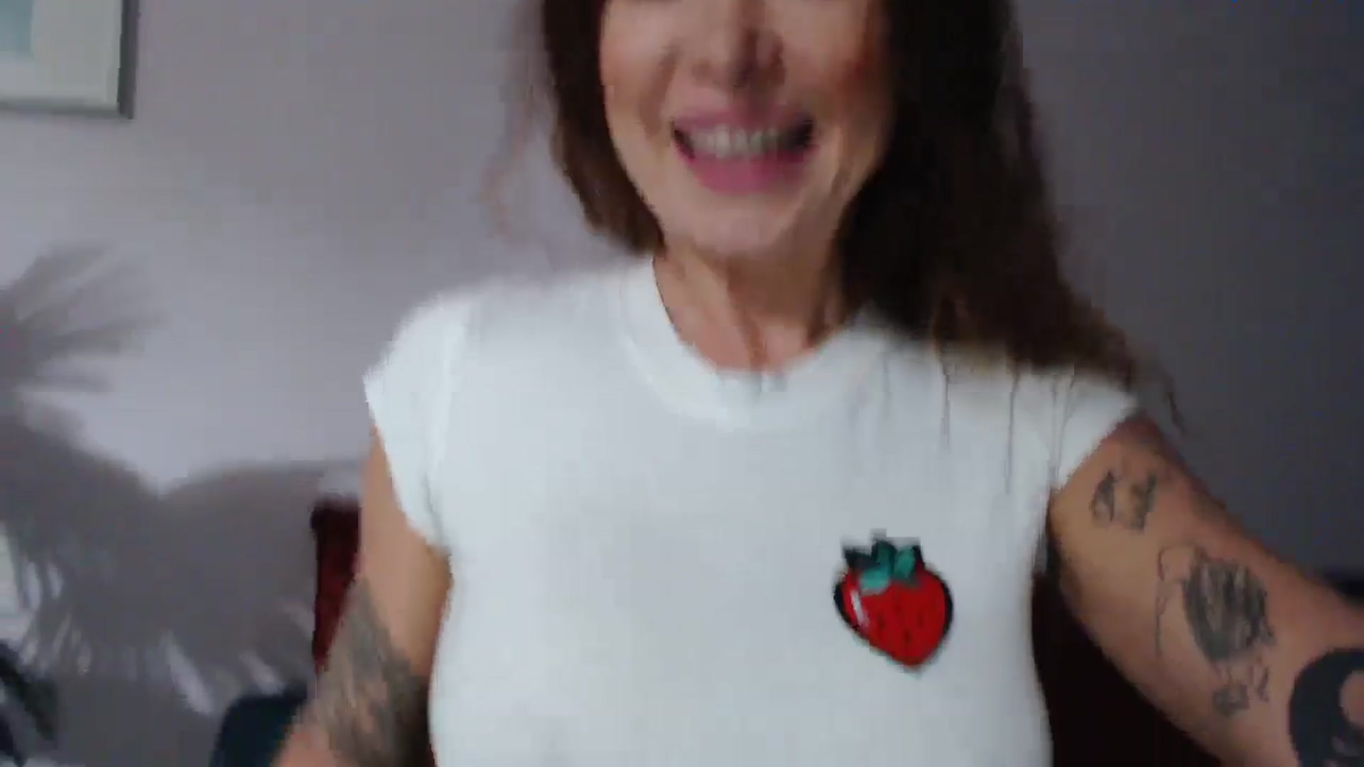 Gallery image thumbnail from Delilah_sweet's myfreecams stream on, 09/30/2024, 17:03 image 3 of 20