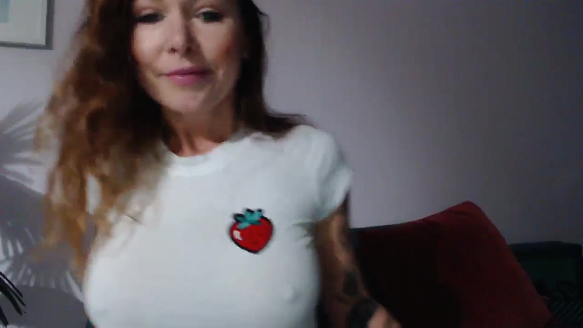Gallery image thumbnail from Delilah_sweet's myfreecams stream on, 09/30/2024, 17:03 image 15 of 20