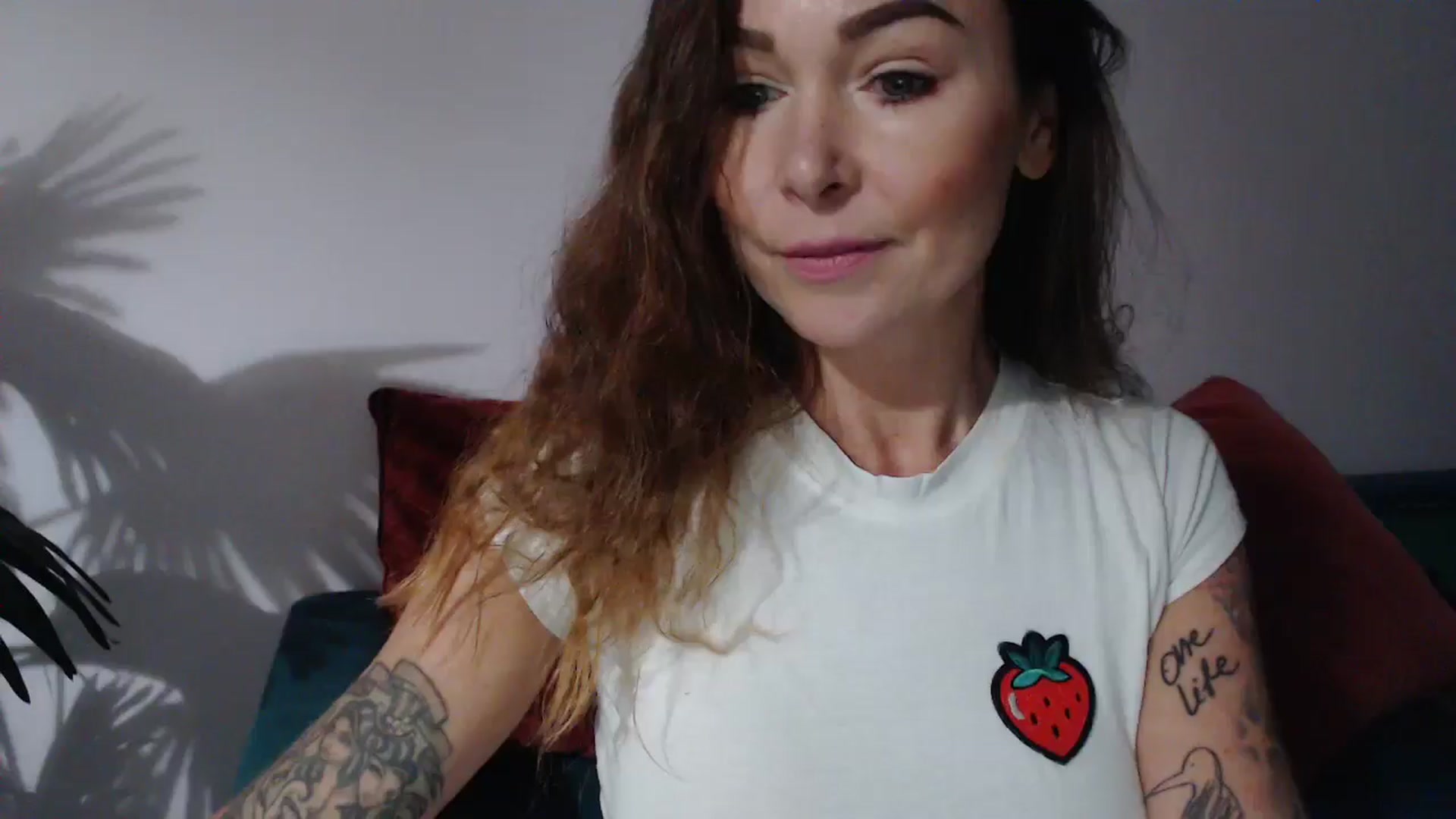 Gallery image thumbnail from Delilah_sweet's myfreecams stream on, 09/30/2024, 17:35 image 8 of 20