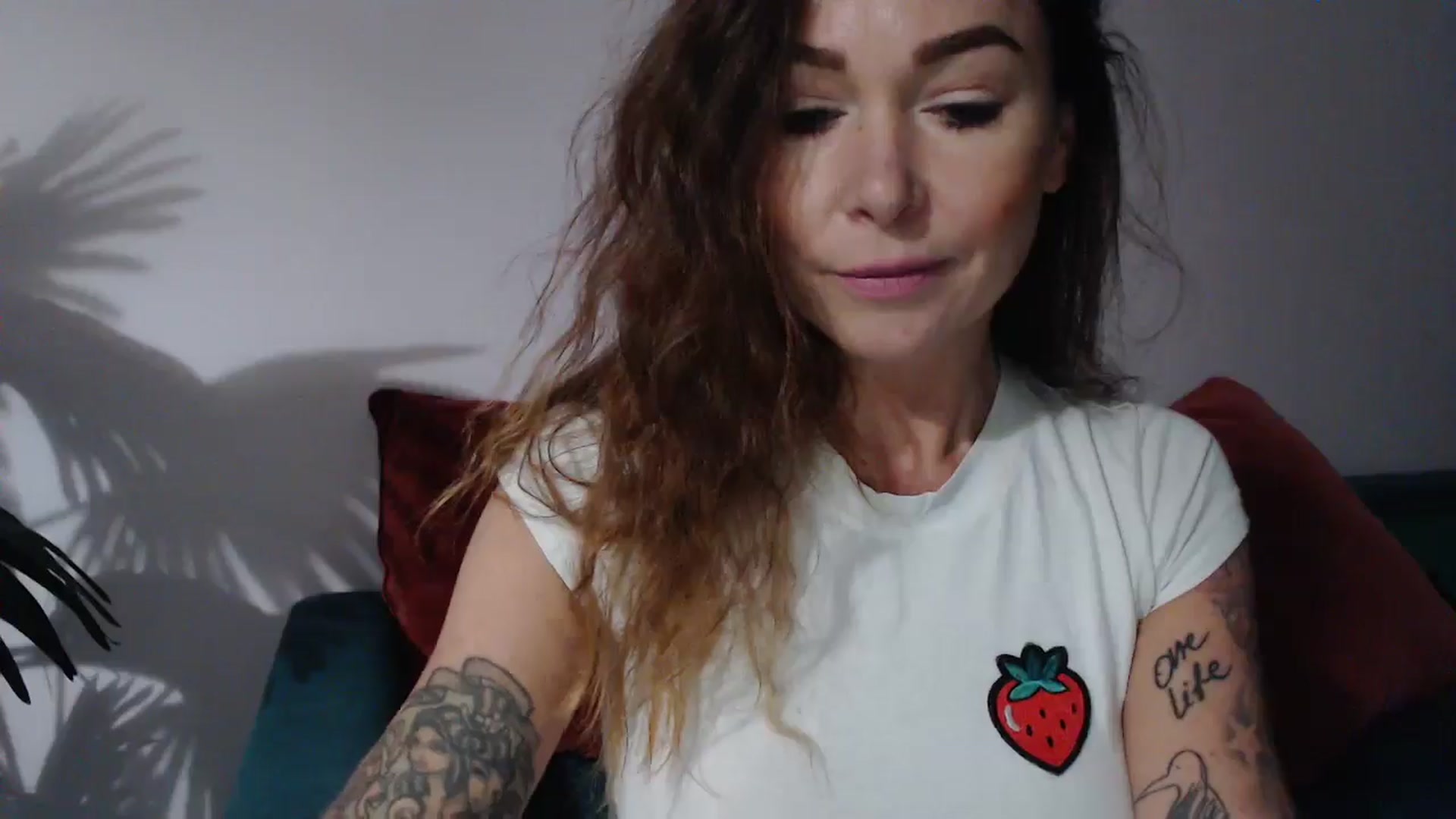 Gallery image thumbnail from Delilah_sweet's myfreecams stream on, 09/30/2024, 17:35 image 16 of 20