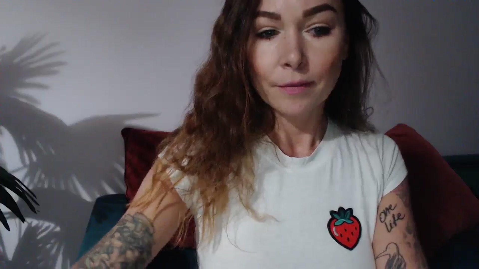 Gallery image thumbnail from Delilah_sweet's myfreecams stream on, 09/30/2024, 17:35 image 9 of 20