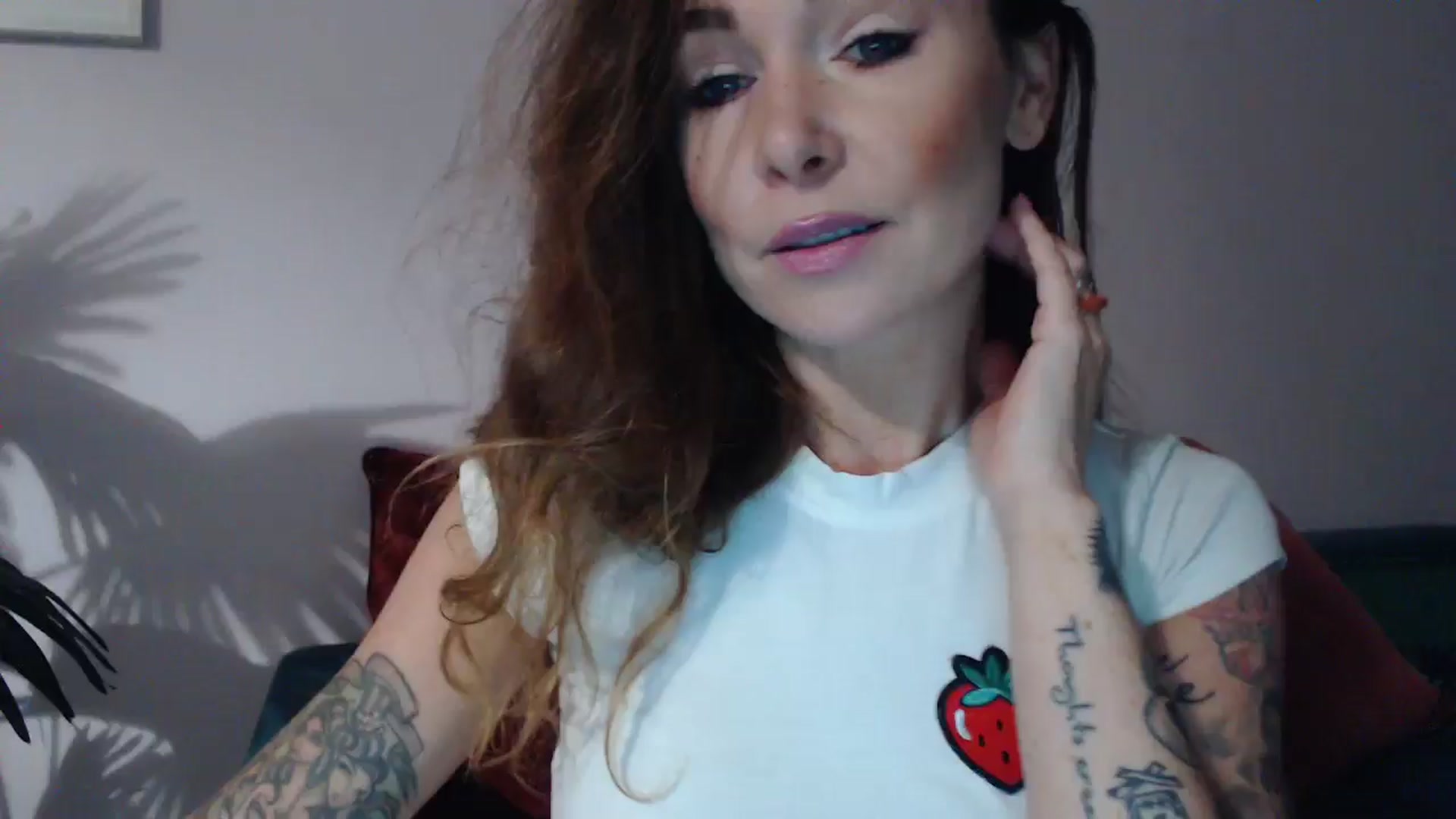 Gallery image thumbnail from Delilah_sweet's myfreecams stream on, 10/02/2024, 16:25 image 1 of 20