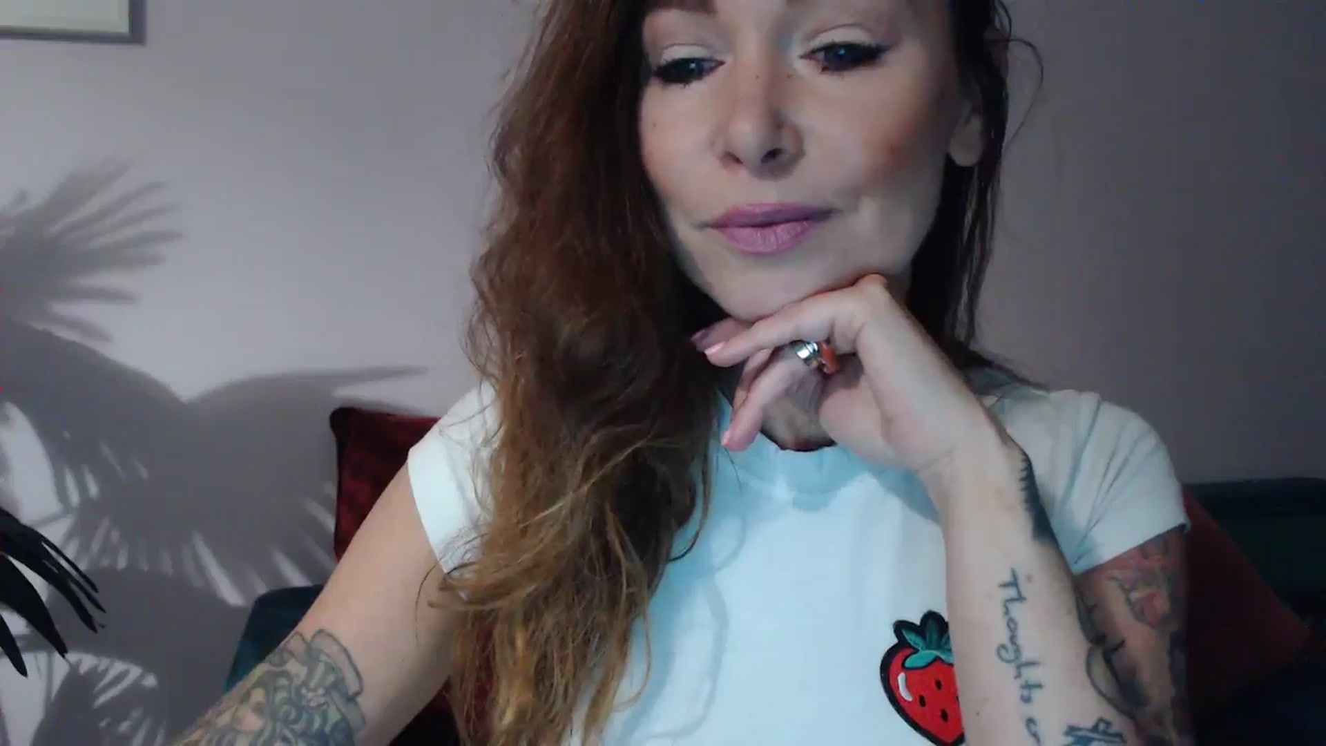 Gallery image thumbnail from Delilah_sweet's myfreecams stream on, 10/02/2024, 16:25 image 14 of 20
