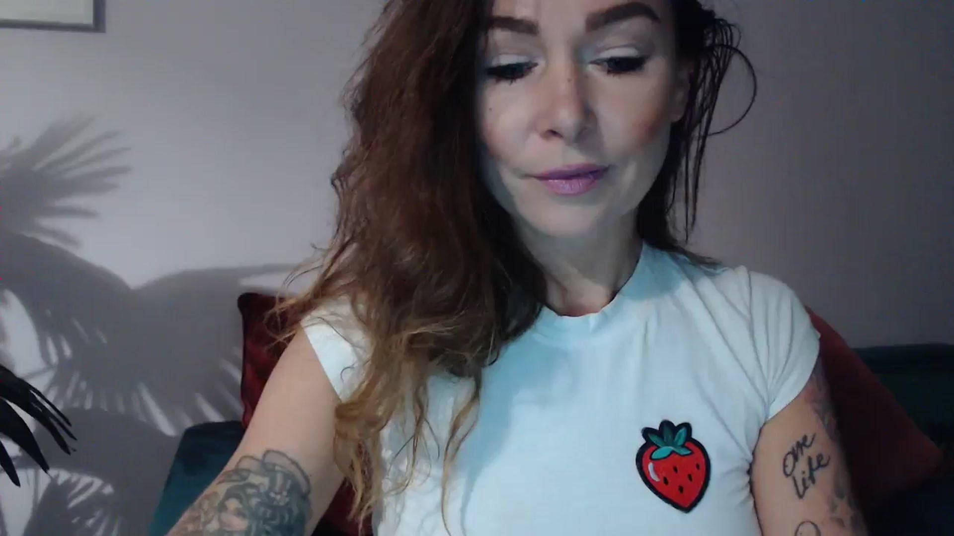Gallery image thumbnail from Delilah_sweet's myfreecams stream on, 10/02/2024, 16:25 image 7 of 20