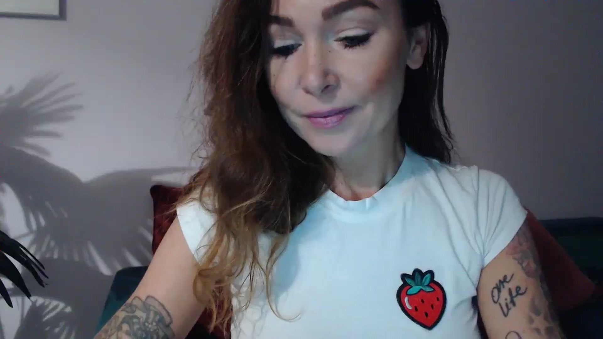 Gallery image thumbnail from Delilah_sweet's myfreecams stream on, 10/02/2024, 16:25 image 4 of 20