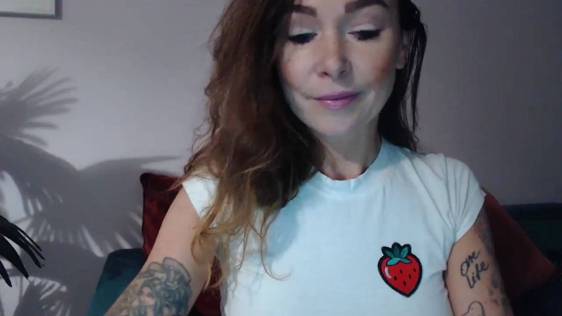 Gallery image thumbnail from Delilah_sweet's myfreecams stream on, 10/02/2024, 16:25 image 3 of 20
