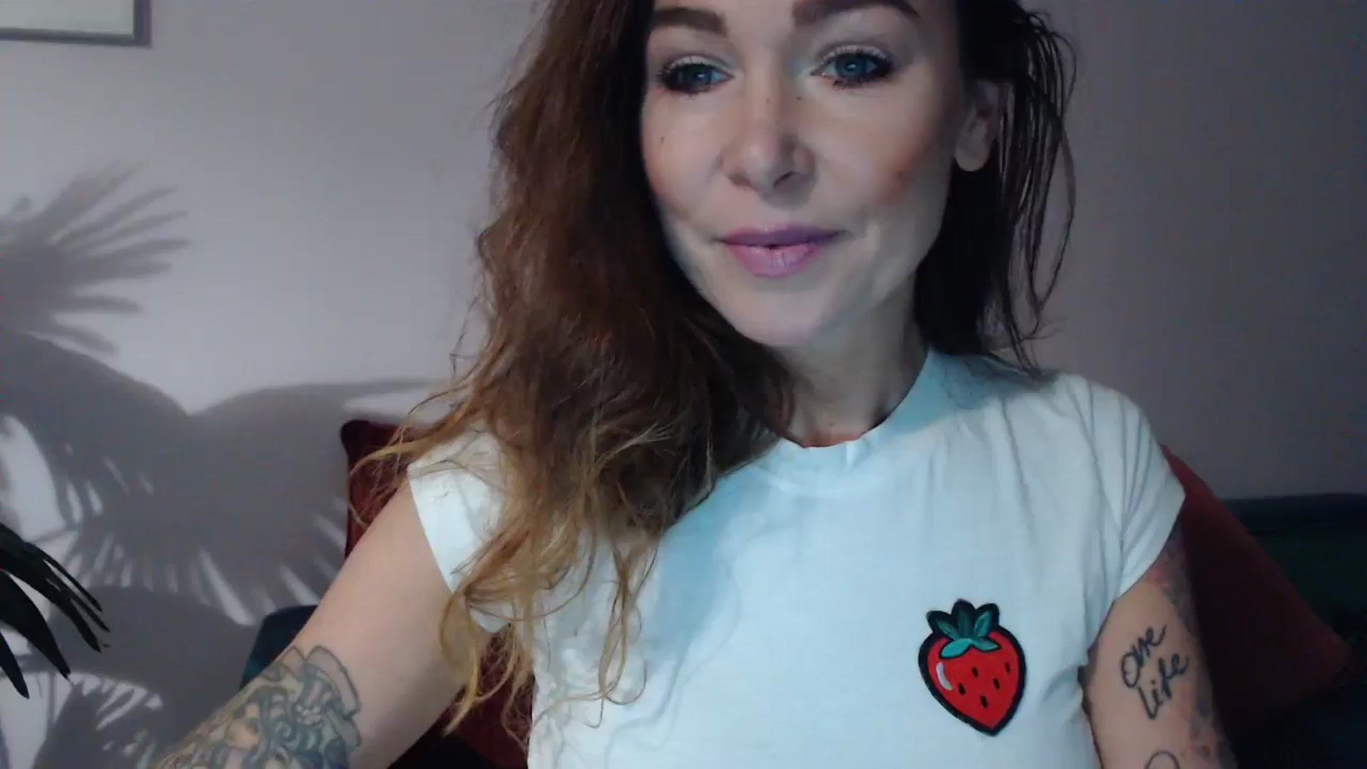Gallery image thumbnail from Delilah_sweet's myfreecams stream on, 10/02/2024, 16:25 image 8 of 20