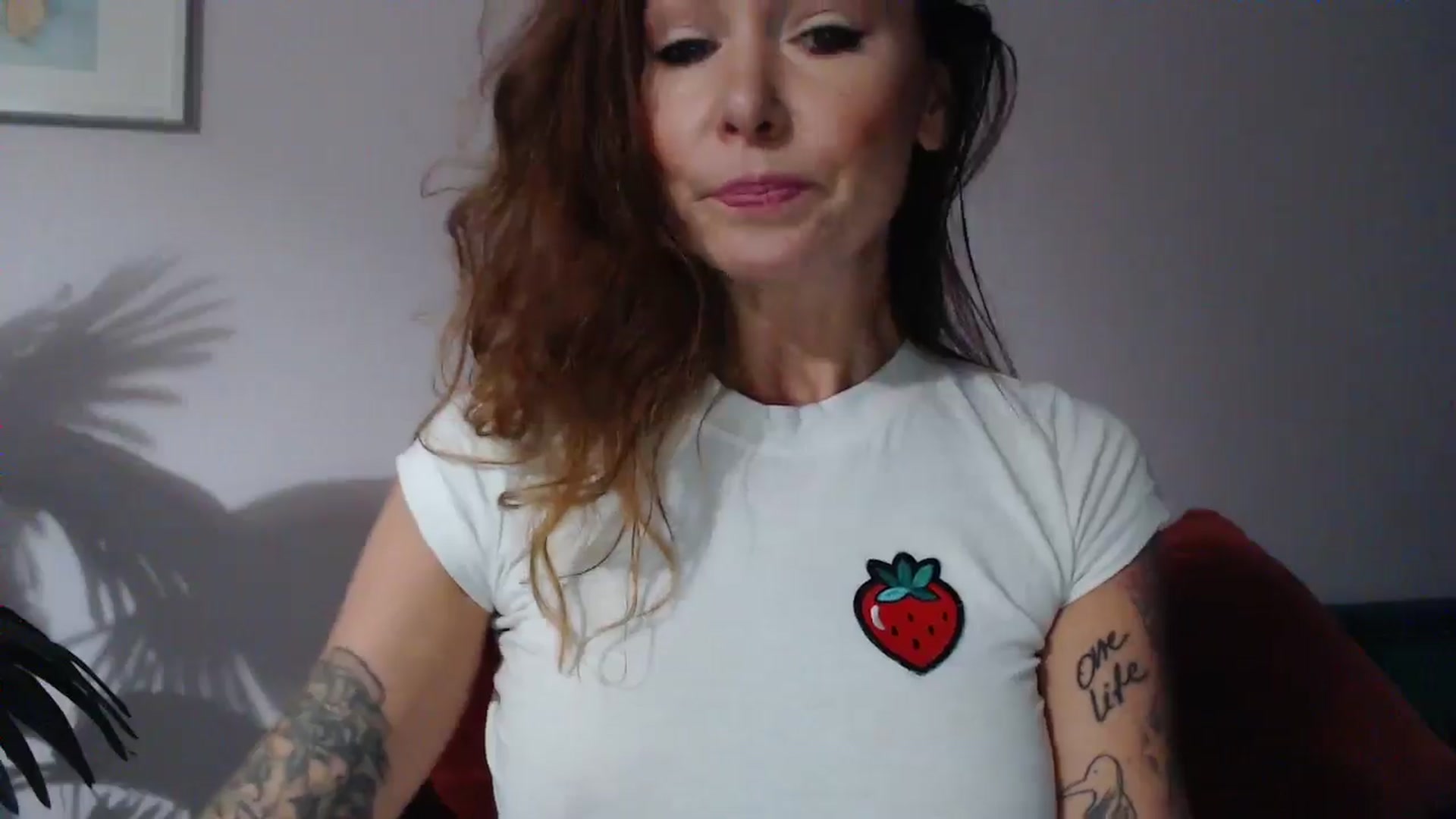 Gallery image thumbnail from Delilah_sweet's myfreecams stream on, 10/02/2024, 17:36 image 10 of 20