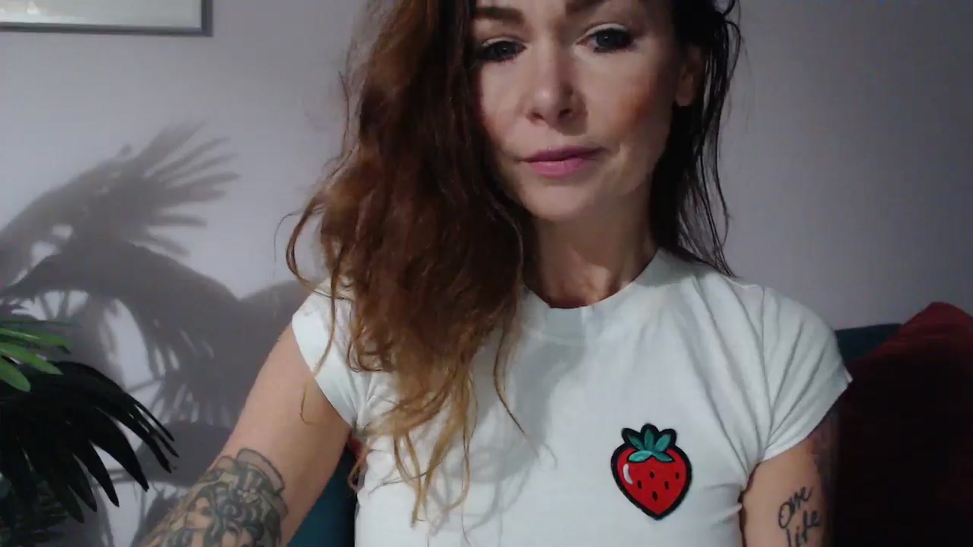 Gallery image thumbnail from Delilah_sweet's myfreecams stream on, 10/02/2024, 17:36 image 12 of 20