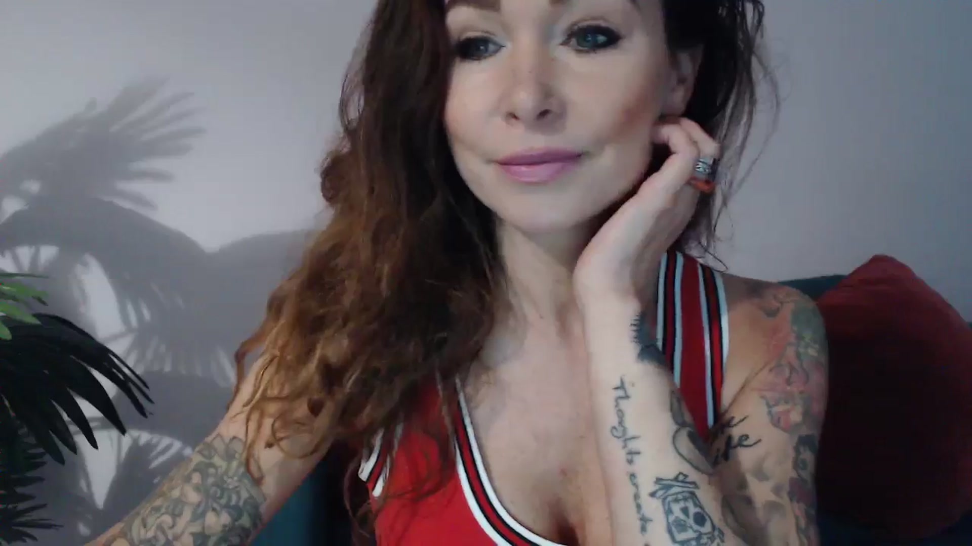 Gallery image thumbnail from Delilah_sweet's myfreecams stream on, 10/03/2024, 14:11 image 6 of 20