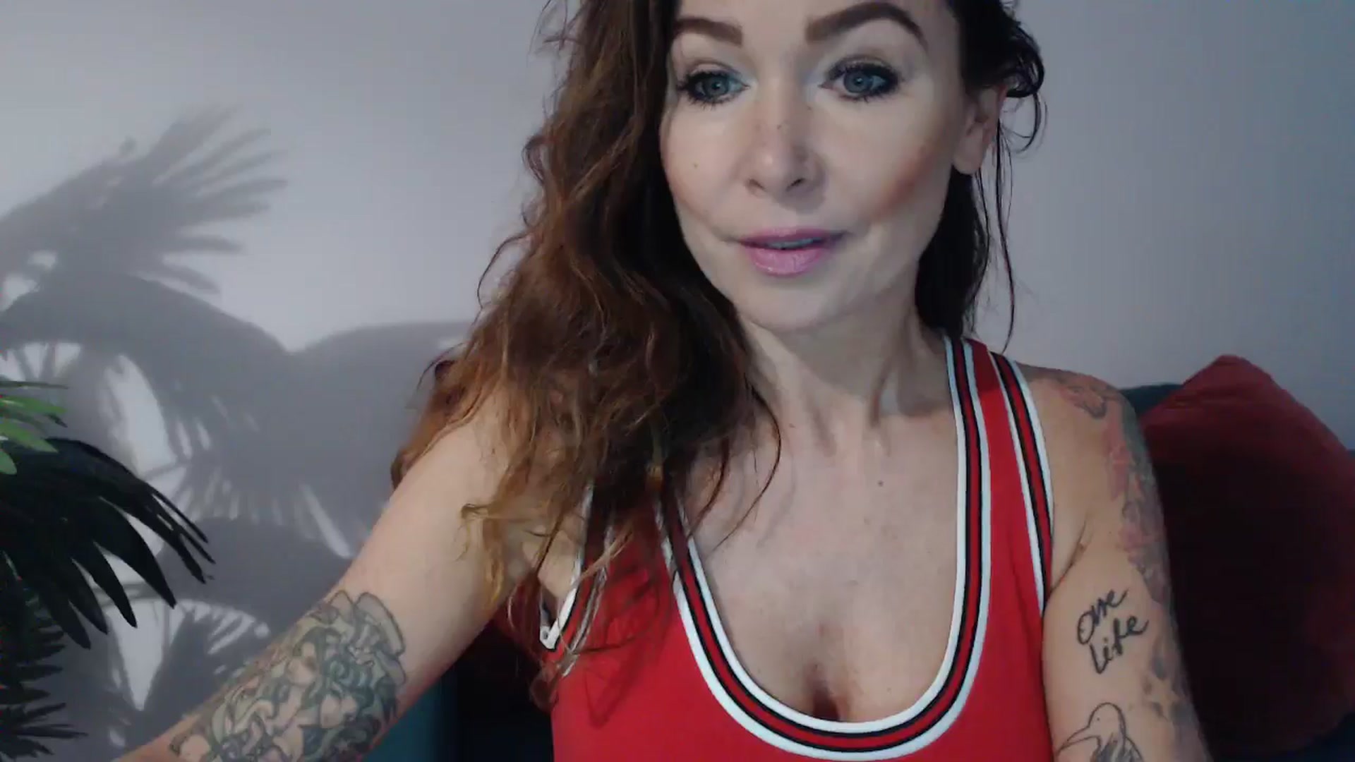 Gallery image thumbnail from Delilah_sweet's myfreecams stream on, 10/03/2024, 14:11 image 8 of 20