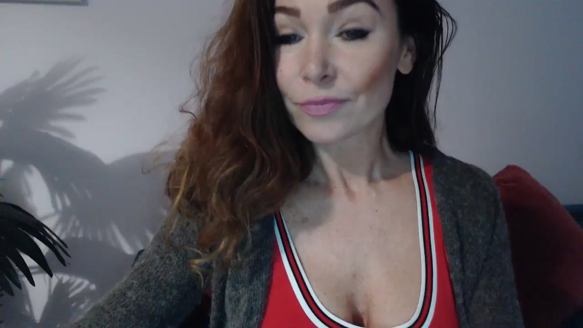 Gallery image thumbnail from Delilah_sweet's myfreecams stream on, 10/03/2024, 15:28 image 4 of 20