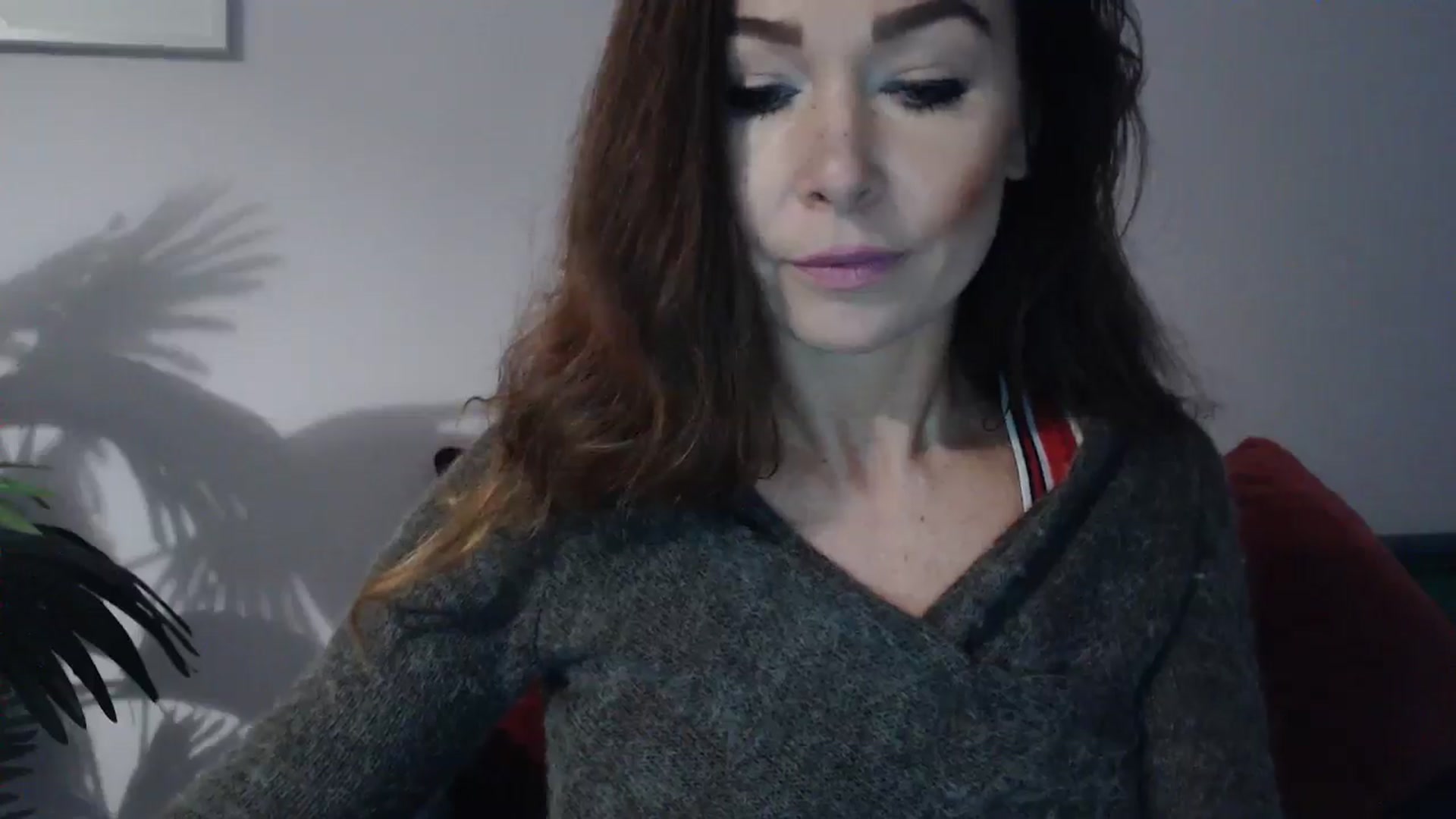 Gallery image thumbnail from Delilah_sweet's myfreecams stream on, 10/03/2024, 15:28 image 12 of 20
