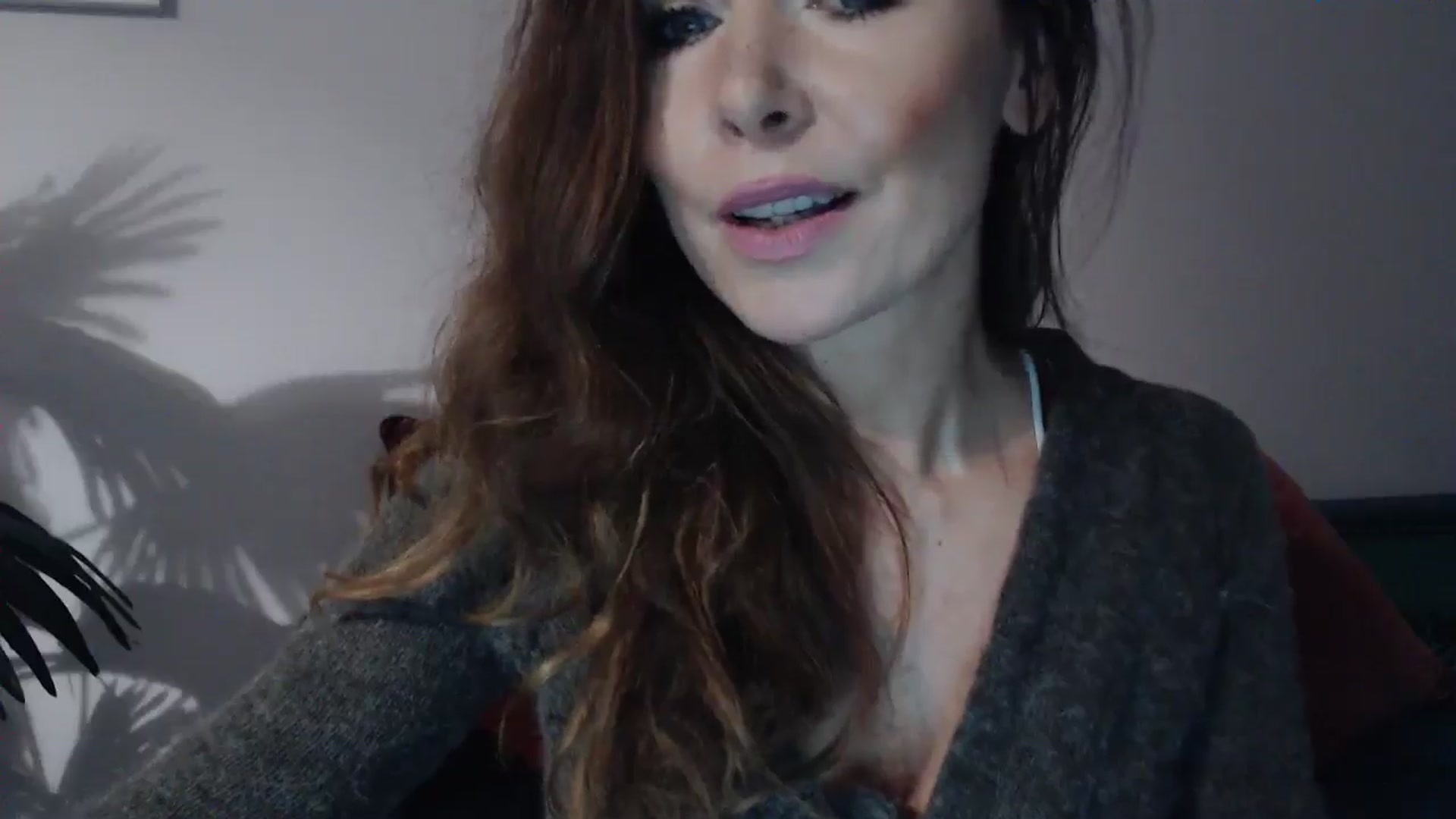Gallery image thumbnail from Delilah_sweet's myfreecams stream on, 10/03/2024, 15:58 image 7 of 20