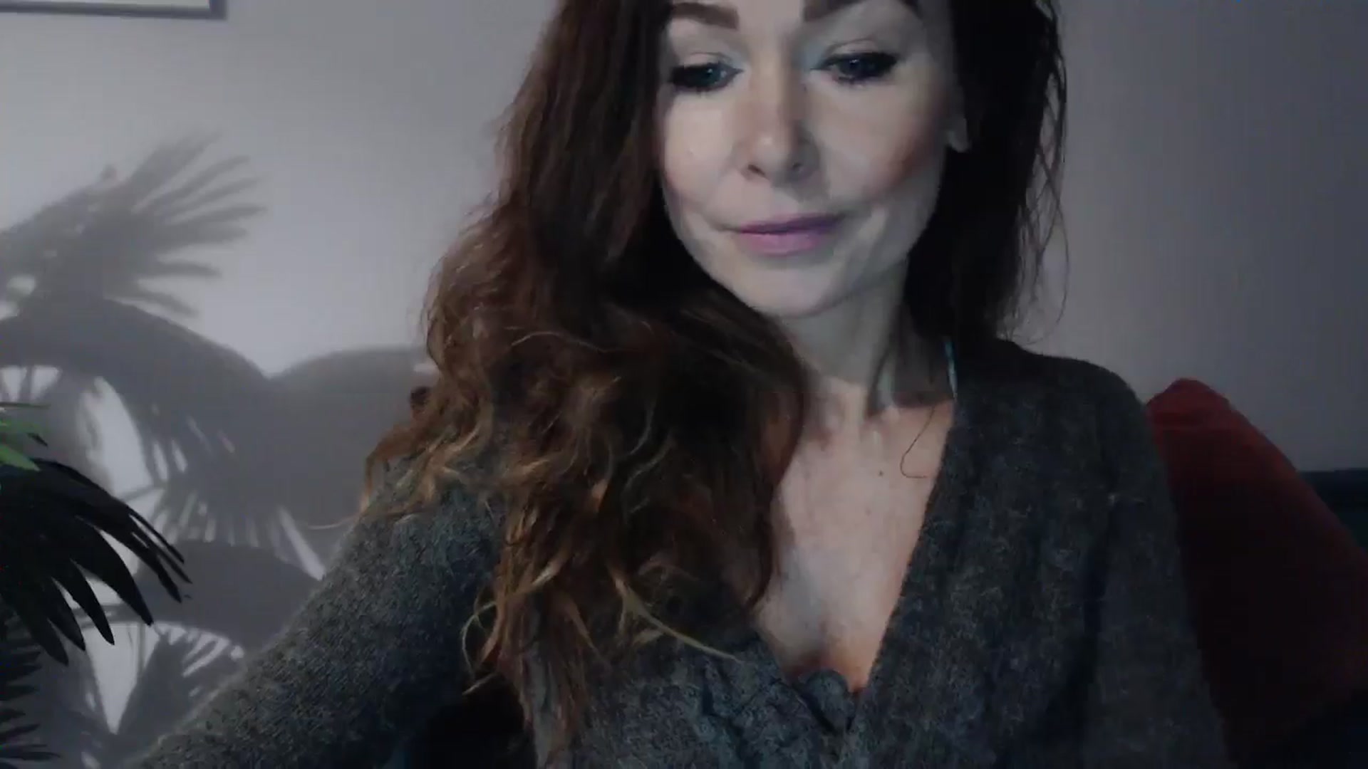 Gallery image thumbnail from Delilah_sweet's myfreecams stream on, 10/03/2024, 15:58 image 2 of 20
