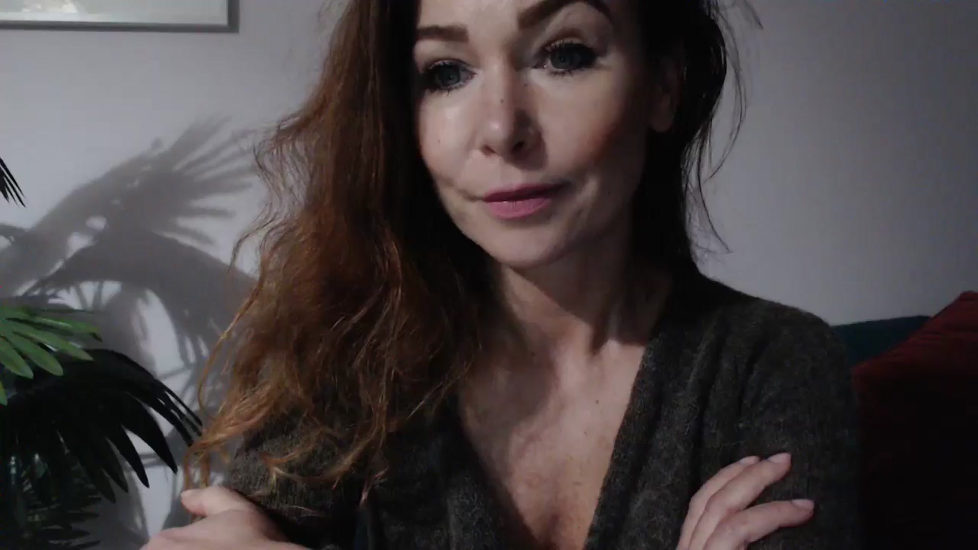 Gallery image thumbnail from Delilah_sweet's myfreecams stream on, 10/03/2024, 17:33 image 10 of 20