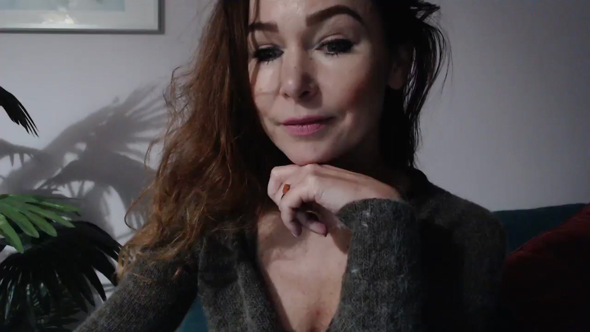 Gallery image thumbnail from Delilah_sweet's myfreecams stream on, 10/03/2024, 17:33 image 6 of 20