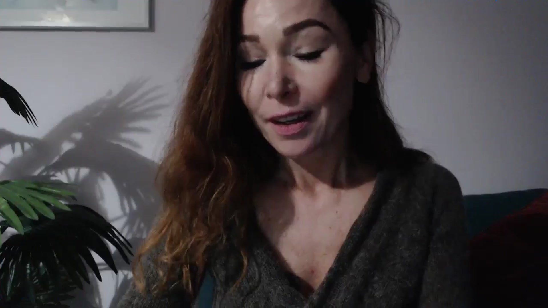 Gallery image thumbnail from Delilah_sweet's myfreecams stream on, 10/03/2024, 17:33 image 3 of 20