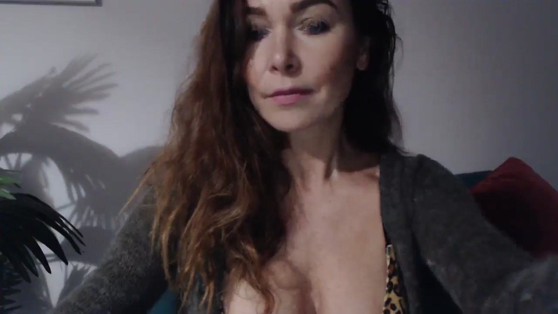 Gallery image thumbnail from Delilah_sweet's myfreecams stream on, 10/07/2024, 17:27 image 15 of 20