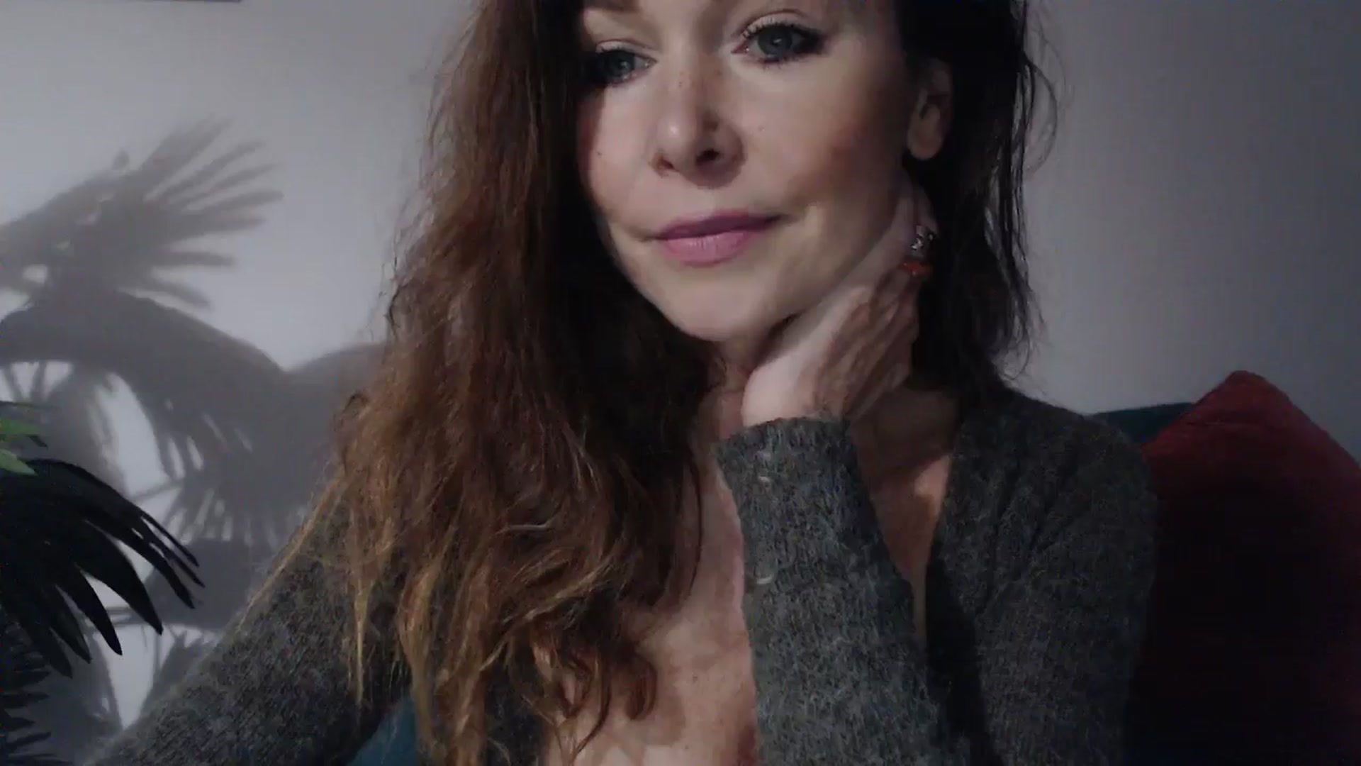 Gallery image thumbnail from Delilah_sweet's myfreecams stream on, 10/07/2024, 17:27 image 18 of 20
