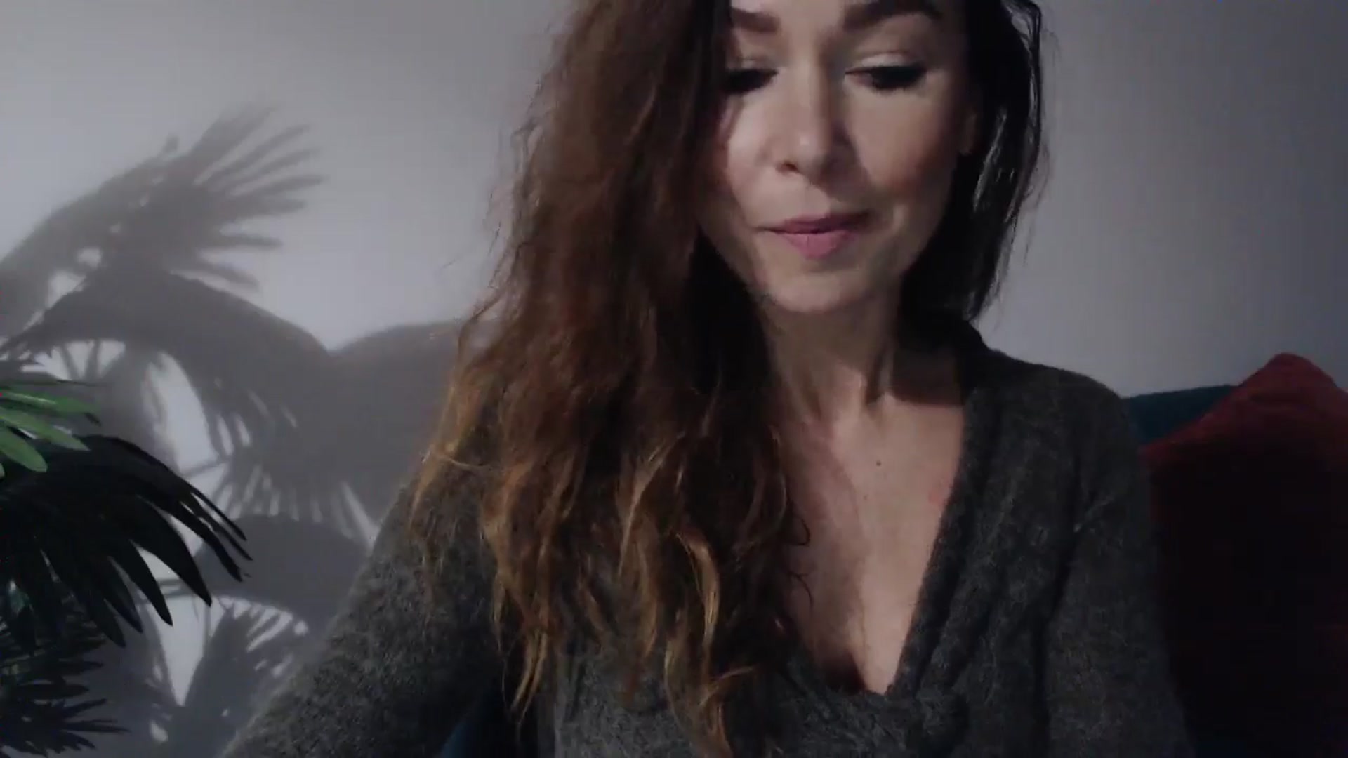 Gallery image thumbnail from Delilah_sweet's myfreecams stream on, 10/07/2024, 17:54 image 12 of 20