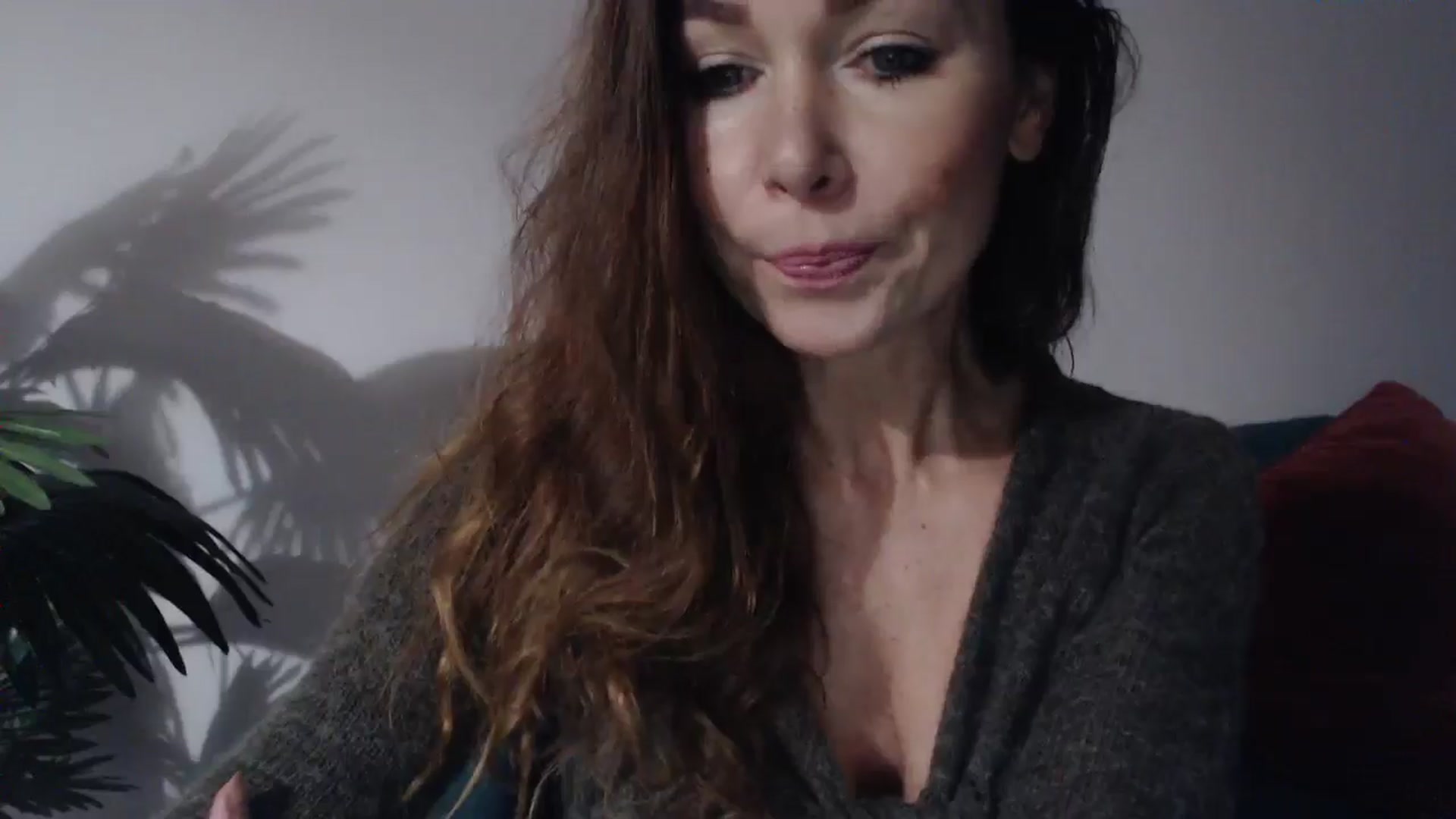 Gallery image thumbnail from Delilah_sweet's myfreecams stream on, 10/07/2024, 17:54 image 4 of 20