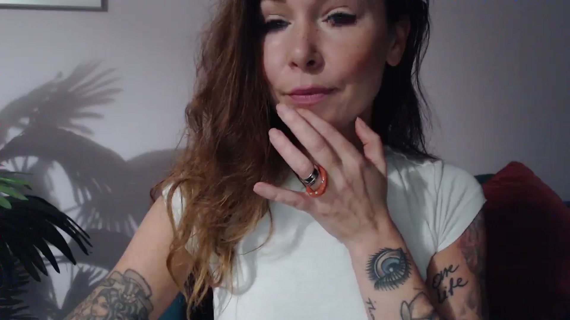 Gallery image thumbnail from Delilah_sweet's myfreecams stream on, 10/08/2024, 16:47 image 18 of 20