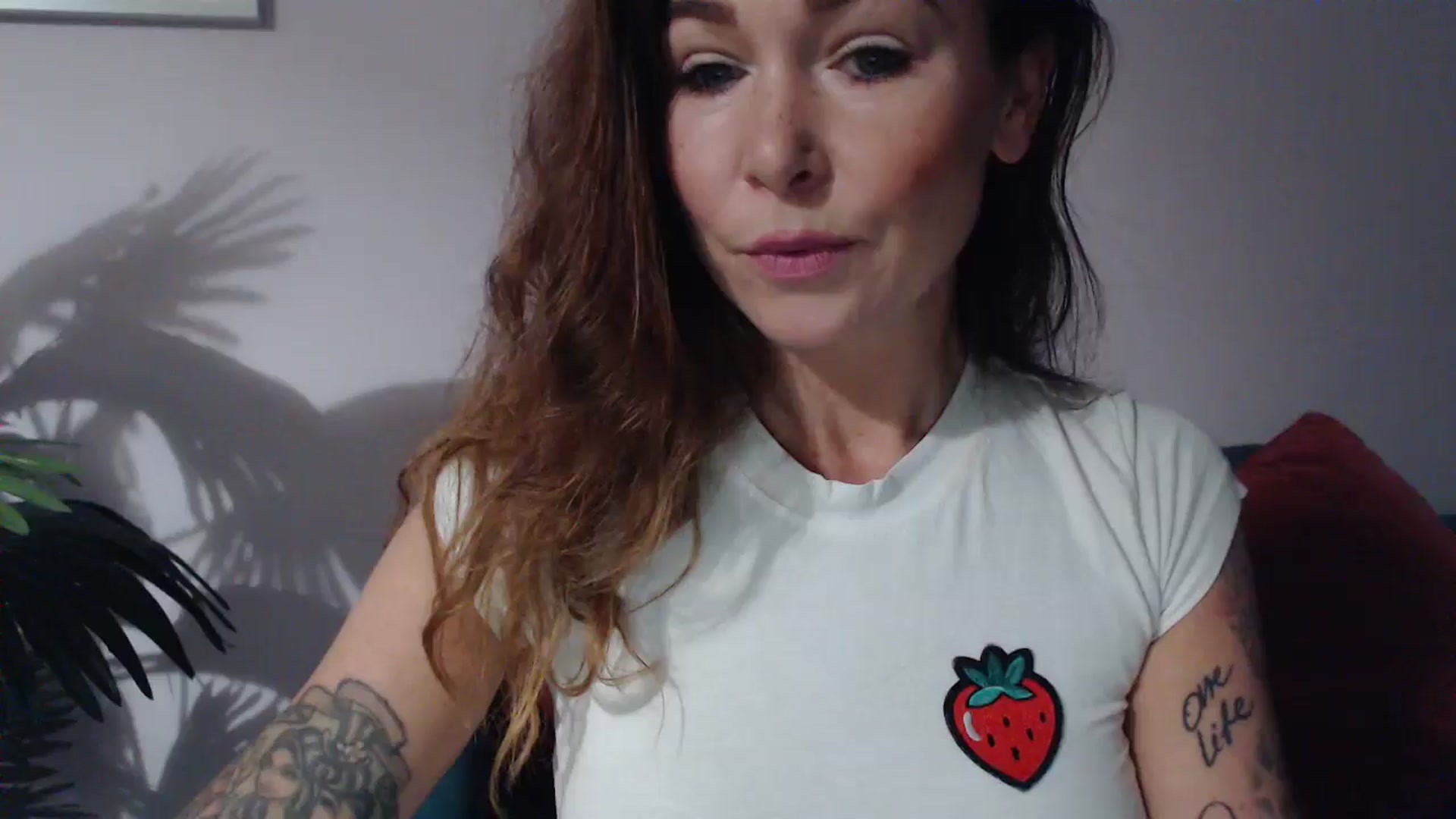 Gallery image thumbnail from Delilah_sweet's myfreecams stream on, 10/08/2024, 16:47 image 16 of 20